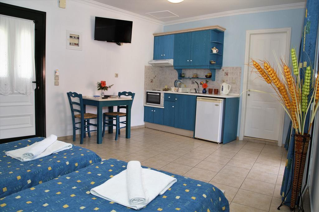 Helen Apartments&Studios Agios Stefanos Avliotes  Exterior foto