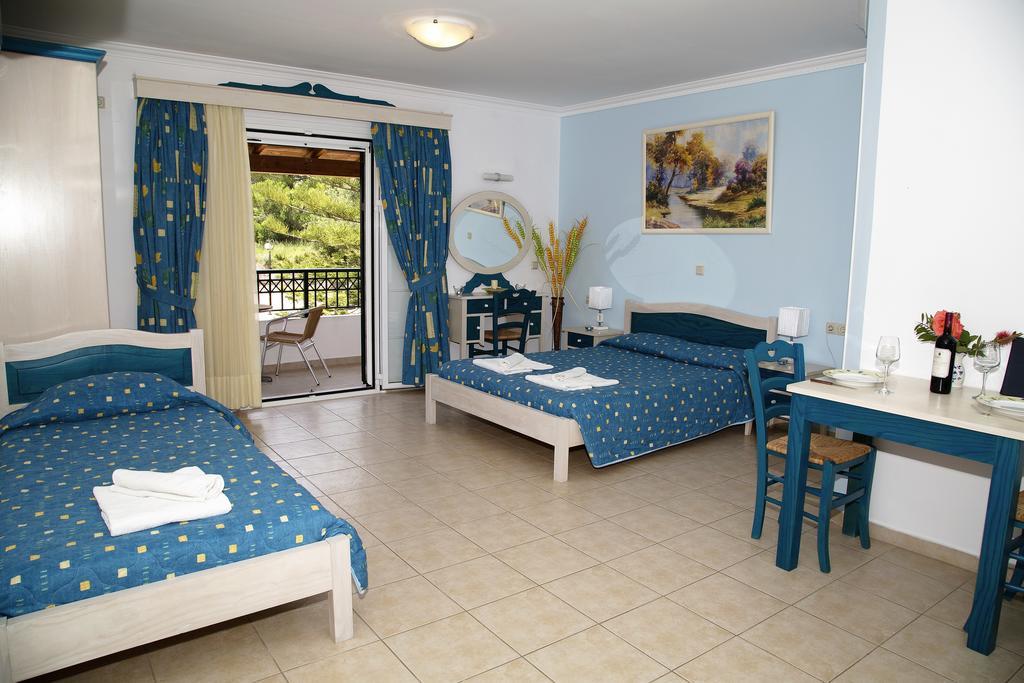Helen Apartments&Studios Agios Stefanos Avliotes  Exterior foto
